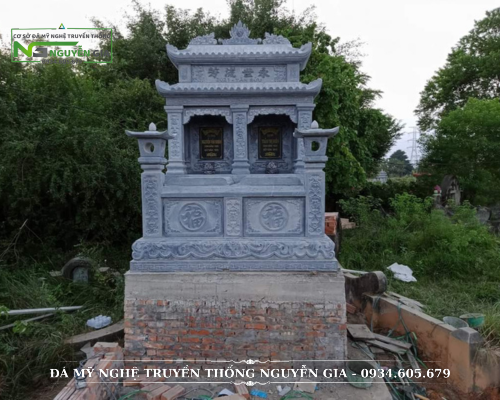 MỘ ĐÔI