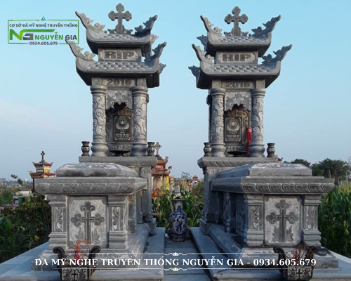 MỘ CÔNG GIÁO